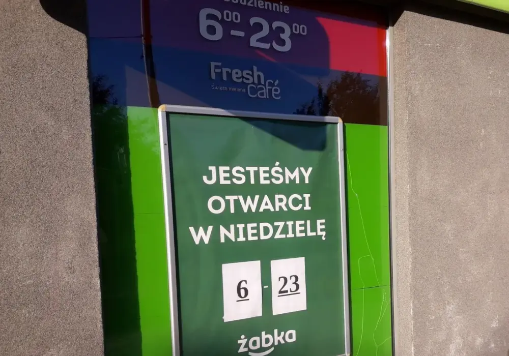 Żabka – Godziny otwarcia w niedzielę: Kiedy są otwarte?