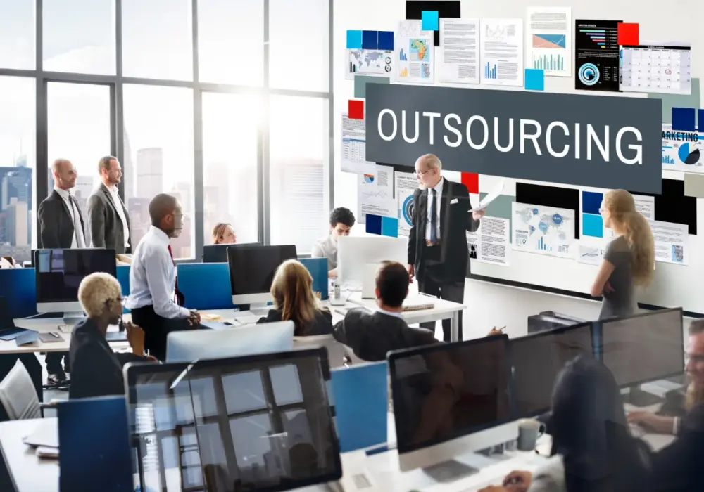 Outsourcing kadrowo-płacowy – jak działa i dla jakich firm się opłaca?