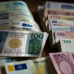 Różnice między euro brutto a netto: Jak obliczyć 2100 euro netto?