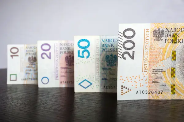 Jak obliczyć odsetki ustawowe za opóźnienie i uniknąć strat finansowych